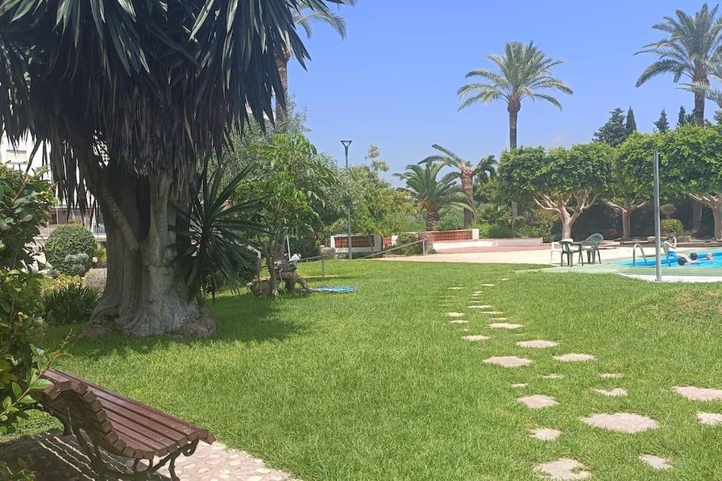 Apartamento 1ª Linea De Playa อาลิกันเต ภายนอก รูปภาพ