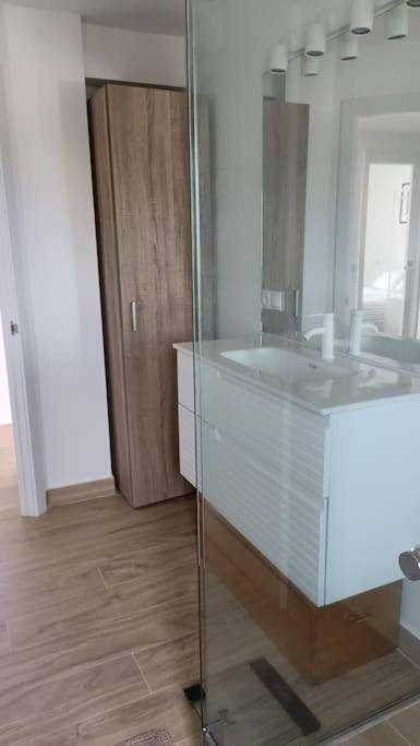 Apartamento 1ª Linea De Playa อาลิกันเต ภายนอก รูปภาพ