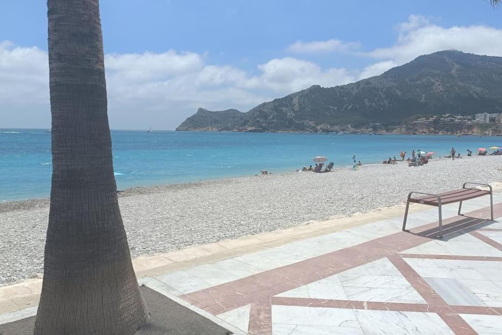 Apartamento 1ª Linea De Playa อาลิกันเต ภายนอก รูปภาพ